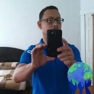 Meet your Posher, Manuel